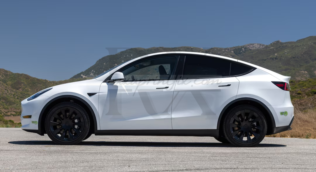 Tesla Model Y Signature SUV 